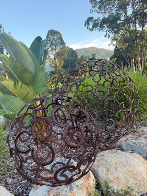 images/RS HORSESHOE 3 LEAF.jpg